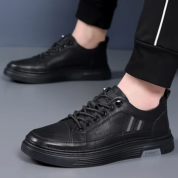 2023 Yeni Erkek rahat ayakkabılar Dantel Açık deri ayakkabı Lace Up Moda Nefes Platformu Loafer'lar Lüks Yumuşak Erkekler Beyaz Ayakkabı